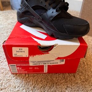 Nike Huarache Black Athletic Shoes